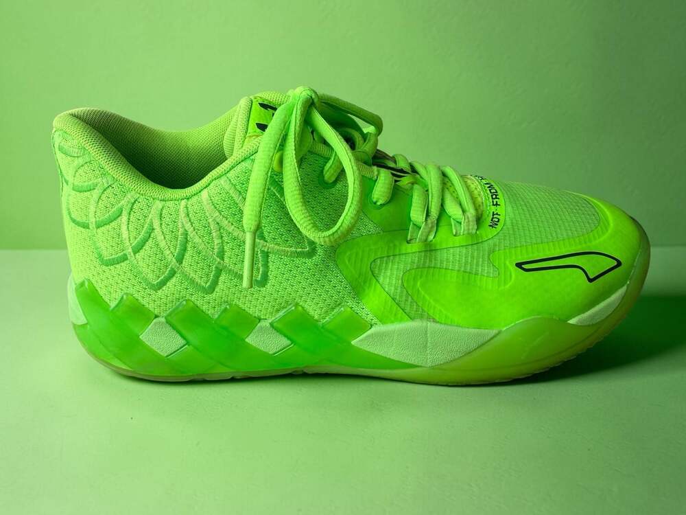 Puma MB.01 Lo LaMelo Ball Green Gecko Neon Volt Basketball Shoes Men’s Size 9 - Picture 2 of 11